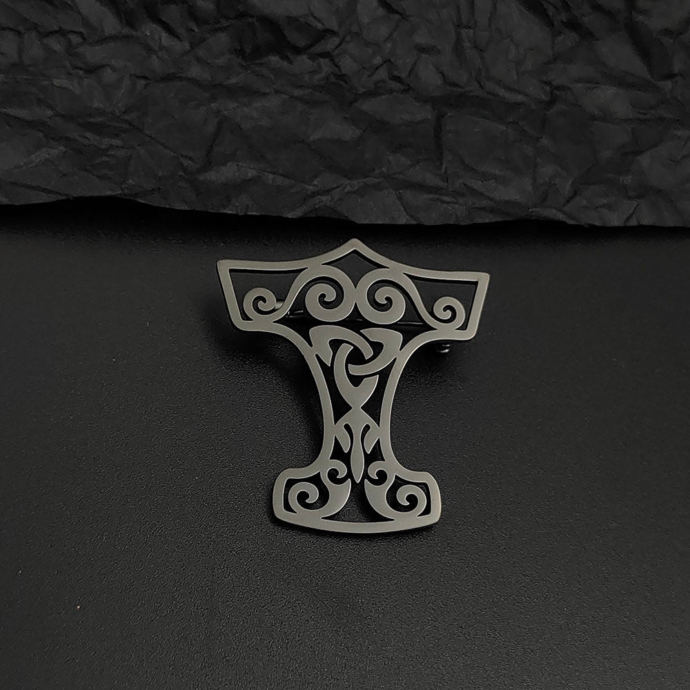 Celtic Knot Brooch Pin